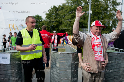 Gdansk. Strefa Kibica na Placu Zebran Ludowych gdzie...