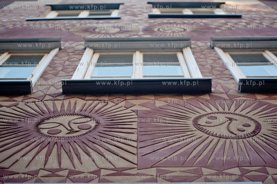 Gdansk. Odremontowane, nowo pomalowane kamieniczki...