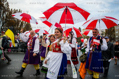 Gdynskie Urodziny Niepodleglej. Parada Niepodleglosci...