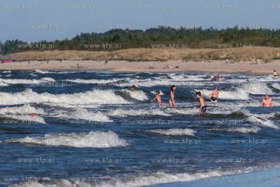 Gdansk. Letni wypoczynek na plazy miejskiej Stogi....