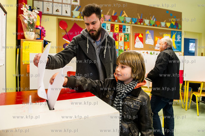 Gdansk. Kielpino Gorne. Obwodowa Komisja Wyborcza nr....