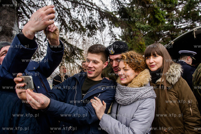 Gdynia. Nabrzeże Pomorskie. Uroczysta przysięga wojskowa...