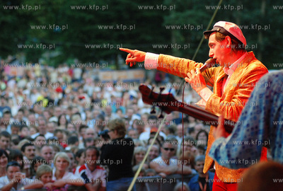 Impreza Lata z Radiem w Chojnicach. Występ zespolu...