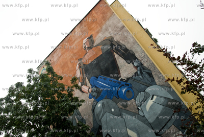 Ozdobne murale na blokach S.M. Zaspa. Wizja przyszlosci...