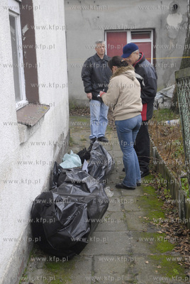 Ustka ul. Krotka - pozar mieszkania na poddaszu budynku...