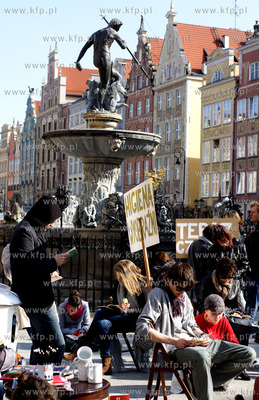 Gdansk. Dlugi Targ. Zjednoczenie czytelnicze wraz z...