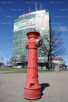 Uliczny hydrant  na Walach Piastowskich w Gdansku....