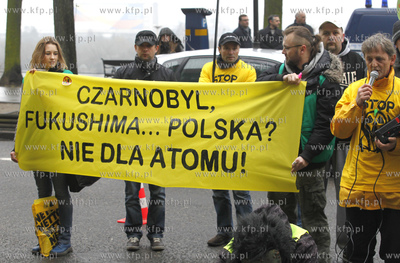 Przed szczecinskim Urzedem Wojewodzkim odbyla się...