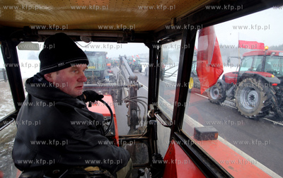Protest rolnikow z powiatow chojnickiego i tucholskiego...