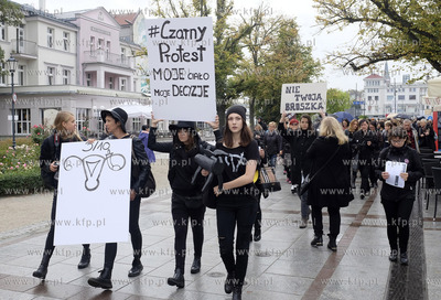 Sopot. Plac Przyjaciol Sopotu, Molo, Plac Konstytucji....