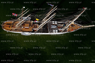 Tall Ships' Races 2009 w Gdyni z lotu ptaka. Zlot Wielkich...