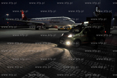 Pierwszy dzien funkcjonowania nowego terminalu T2 gdańskiego...