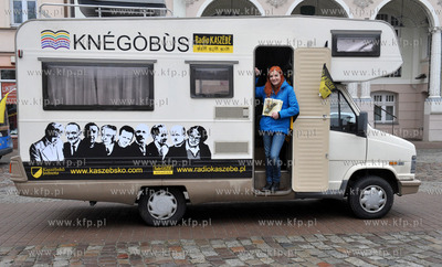 Wejherowo, Plac Jakuba Wejhera. Start Knegobusa Radia...