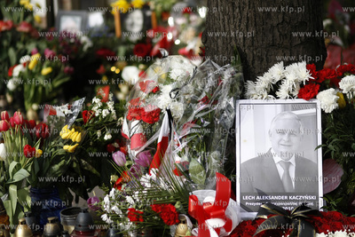 Sopot. 8:56 w całej Polsce zabily dzwony i rozlegly...