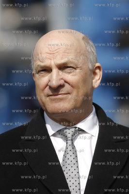 Gdansk. Wizyta premiera RP Donalda Tuska w gdanskiej...