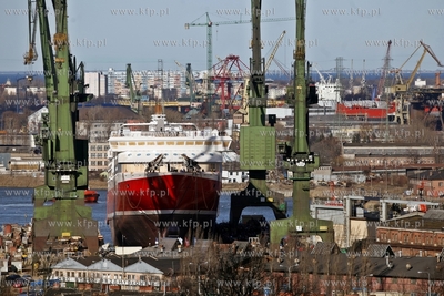 Stocznia Gdansk. Pochylnia B1. Wodowanie promu pasazersko-samochodowego...