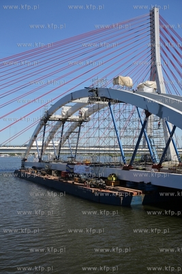 Gdańsk. Budowa mostu kolejowego na Martwej Wiśle.
03.07.2015
fot....