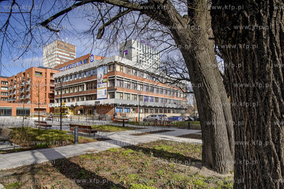 Gdańsk. Budynek NOT i nowo powstałe Apartamenty Rajska....