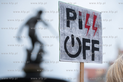 Gdańsk, okolice Dworu Artusa. Ani Jednej Więcej!...