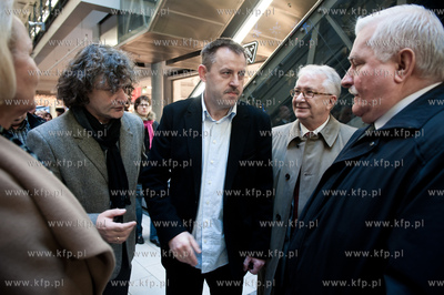 Gdansk. Centrum Handlowe Manhattan. Premiera i promocja...