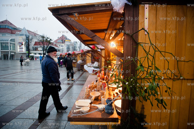 Sopot. Plac Przyjaciol Sopotu. Jarmark Bozonarodzeniowy.
14.12.2013
fot....
