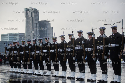 Gdynia. Skwer Kościuszki. Piknik wojskowy pt. Bezpieczna...