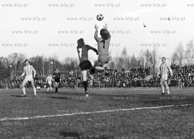 II Liga piłki nożnej. Mecz Arki Gdynia z Wisłoką...