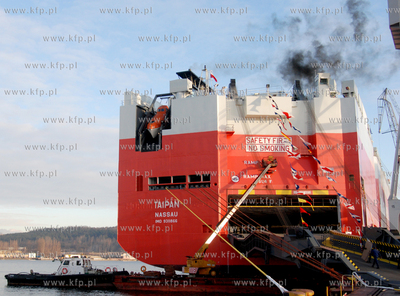 TAIPAN - RO-RO samochodowiec wybudowany w Stoczni Gdynia...