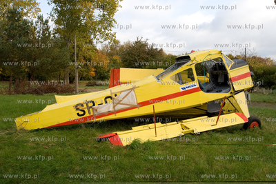 Pruszcz Gdanski, Aeroklub Gdanski Nz. PZL-101A Gawron.
18.10.2008
Sebastian...