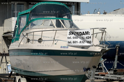 Jachty na sprzedaz w gdynskiej marinie.
29.04.2009
fot....