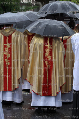 Szczecin. Papieska procesja Bozego Ciala, ulicami Szczecina...