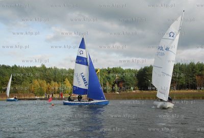 Regaty na jeziorze Kamienickim gm. Sierakowice podczas...