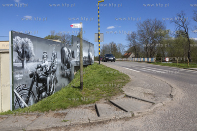 Mural autorstwa Arkadiusza Andrejkowa powstały na...