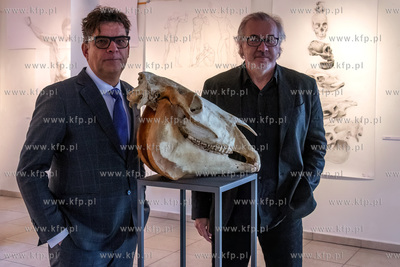 Wernisaż wystawy Jacka Kornackiego "Ślady i znaki...