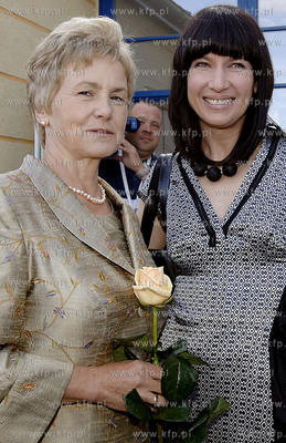 Gdansk, ul. Polnaki - uroczystosc imienin Lecha i Danuty...