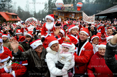 Szymbark na Kaszubach. VI Ogolnopolski Zjazd Swietych...