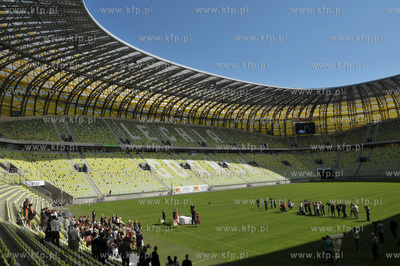 Slub na stadionie PGE Arena w Gdansku. Inga Szwarc...