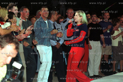 Festiwal Piosenki w Sopocie. Urszula wsrod publicznosci....