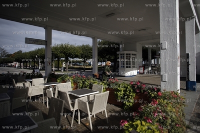 Sopot. Bar Kropka na sopockim molo.
08.10.2012
fot....