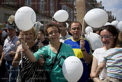 Parada ul. Długą i Długi Targ w Gdańsku kończąca...