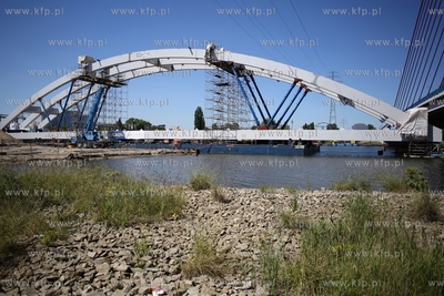 Gdańsk. Budowa mostu kolejowego na Martwej Wiśle.
03.07.2015
fot....