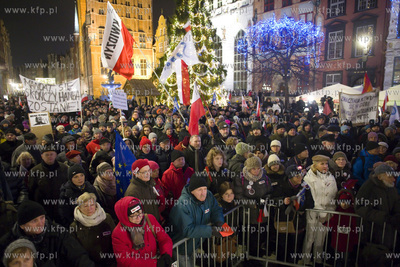Długi Targ w Gdańsku. Demonstracja Komitetu Obrony...