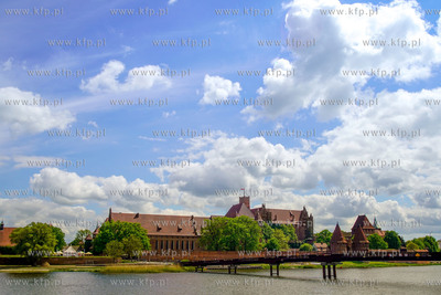 Zamek w Malborku nad Nogatem wzniesiony przez zakon...