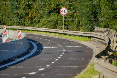 Ekostrada - nowa droga rowerowa w al. Armii Krajowej...