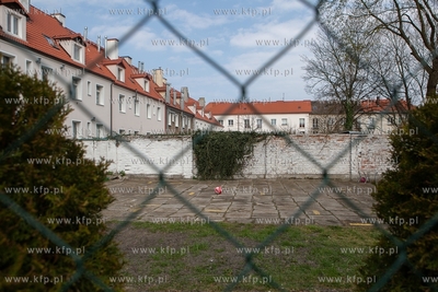 Gdańsk, Wrzeszcz, podwórko przy ulicy Wallenroda...