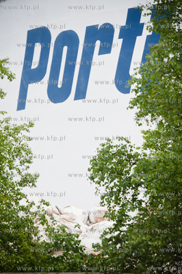 Gdansk. Westerpaltte. Port Polnocny. Firma Port Service...