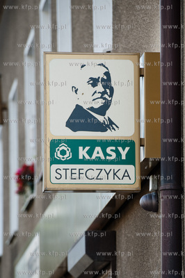 Gdansk. Oddzial SKOK Stefczyka na ul. Stanislawa Wyspianskiego.
04.09.2012
fot....