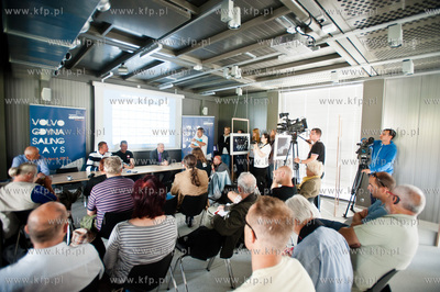 Gdynia. Info Box. Konferencja prasowa poprzedzajaca...