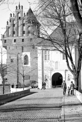 Olsztyn, miasto wojewodzkie, stolica regionu Warmia....