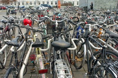 Weschtadt (Niemcy) Parking dla rowerow.
28.11.2008...